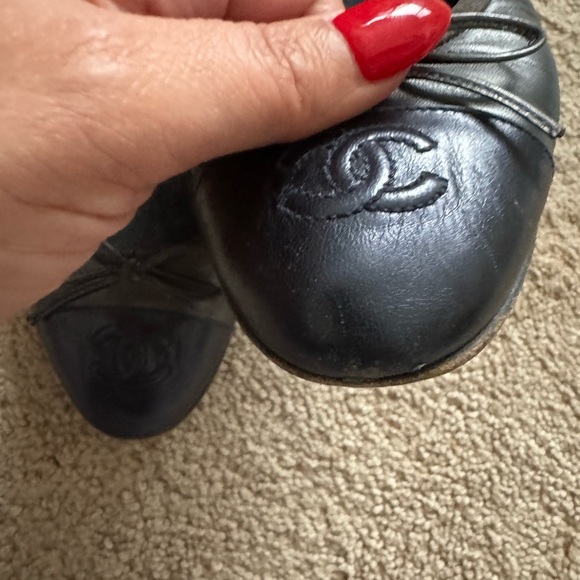 CHANEL Leather Ballet Flats size 37.5 - Picture 4 of 13